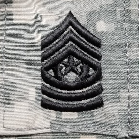 Command Sargeant Major Rank Digital Camo Fatigue Army Coat NSN: 8415-01-586-0639 - Picture 1 of 6
